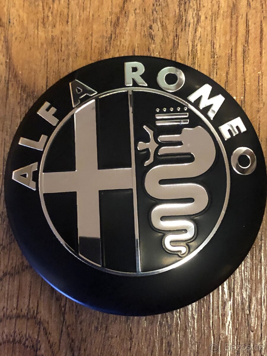ZNAK NA ALFA ROMEO 74 MM ČERNEJ