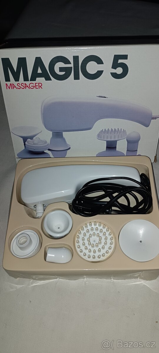 Masážní přístroj