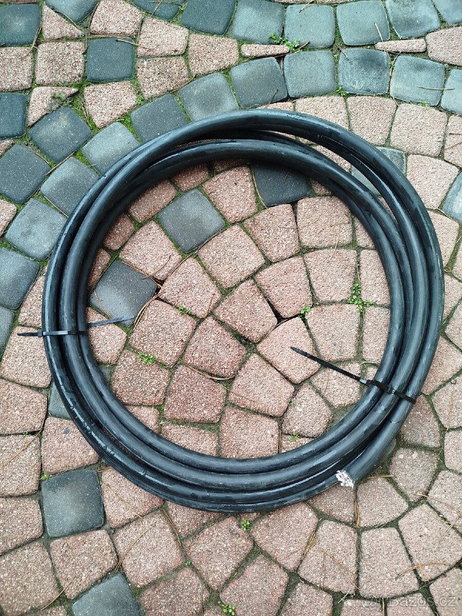 Kabel CYKY-J 5x25 nový délka 11 metrů