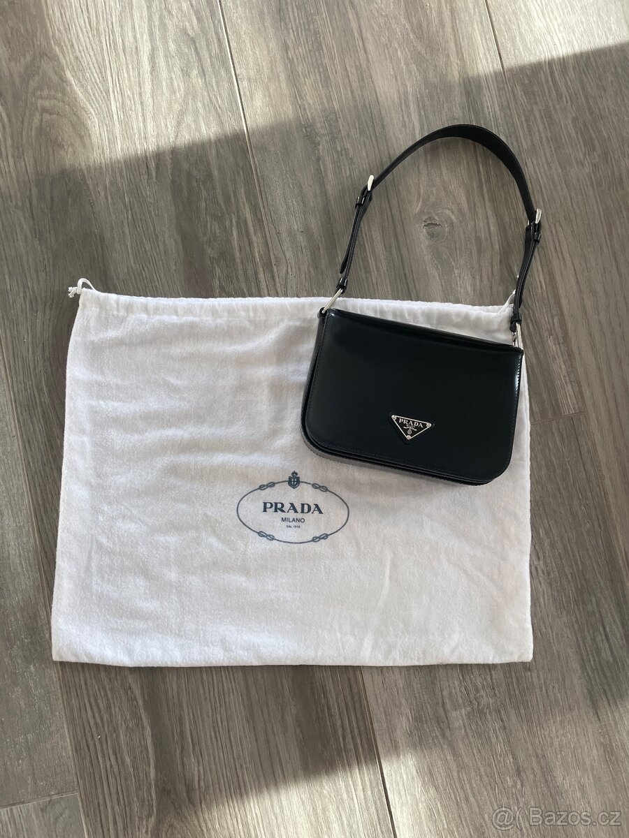 Prada kabelka