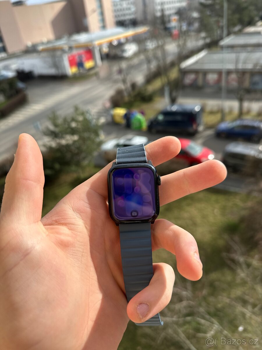 Apple Watch 8 45mm GPS