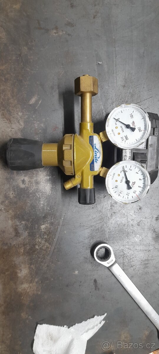 Kyslíkový redukční ventil