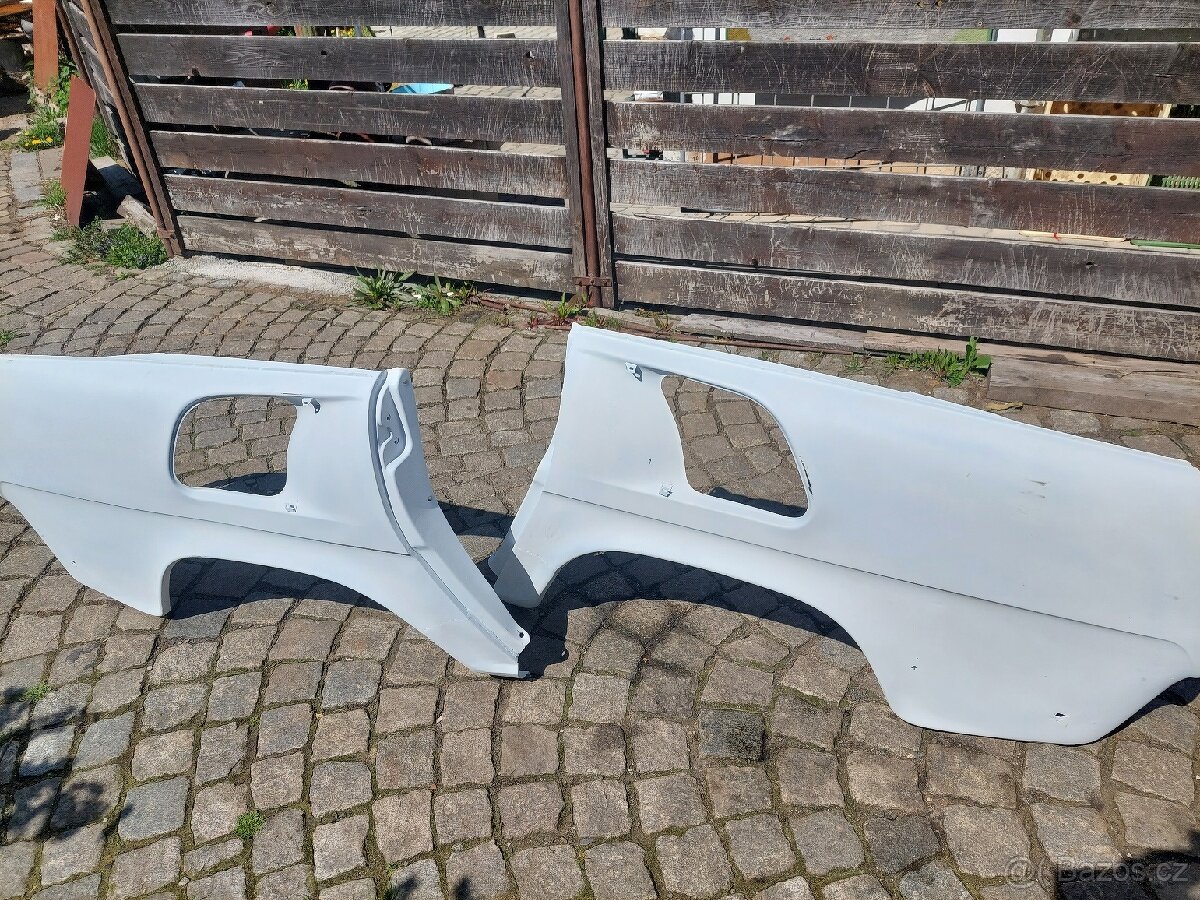 Žábrové blatníky Škoda MB 1000