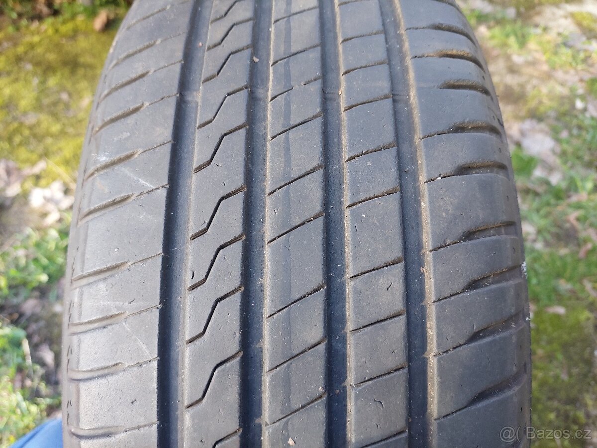 Letni pneu Firestone 205/55R16