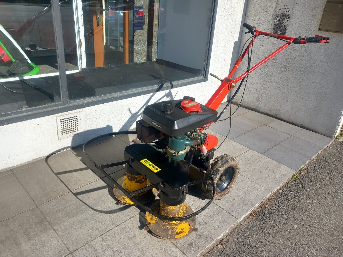 Prodám, Dvoububnová sekačka Vari Robus BDR 700