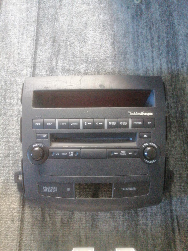 Rádio Mitshubishi Outladner II 07-12 ROCKFORD FOSGATE