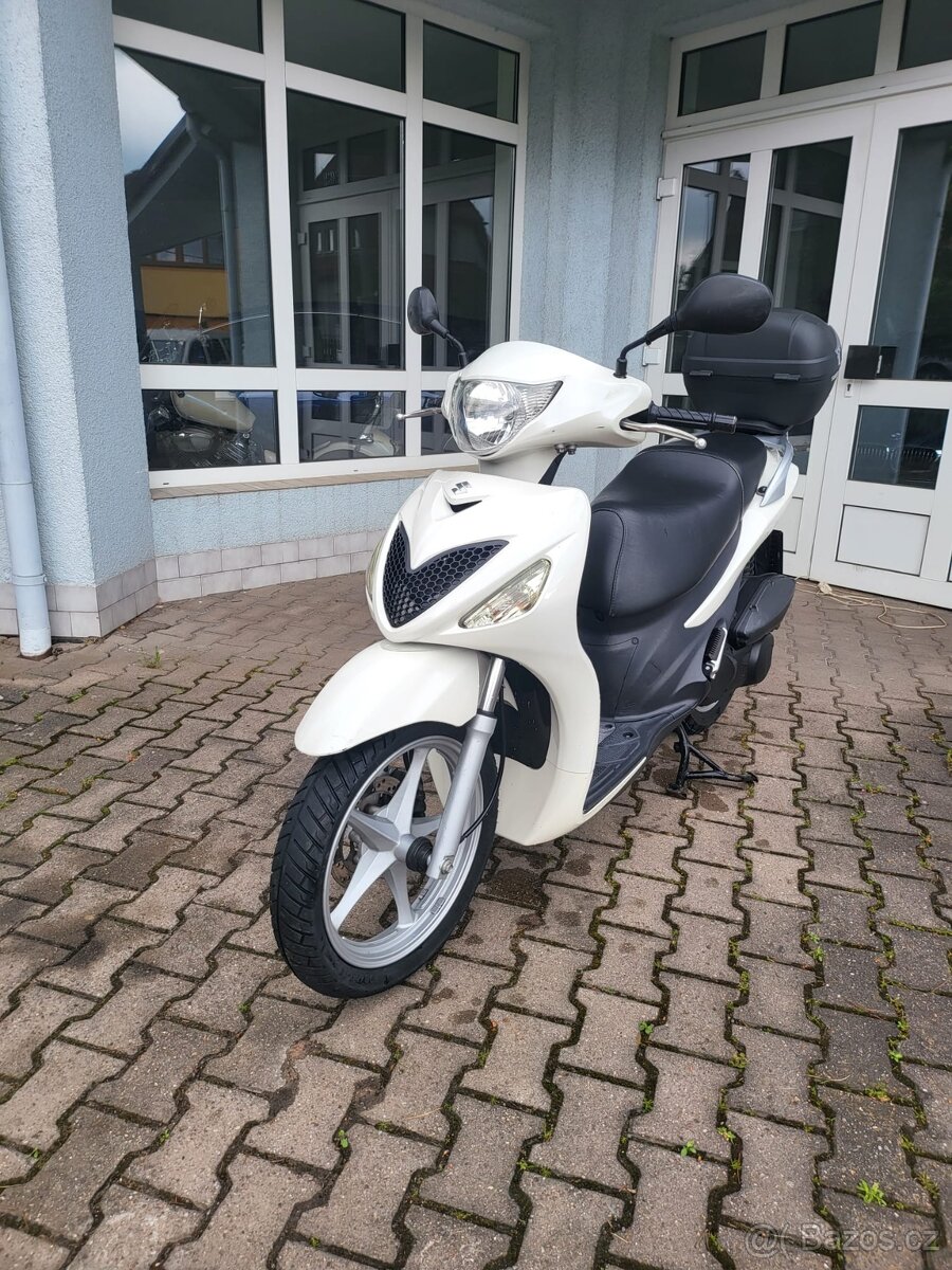 Suzuki SIXteen 125