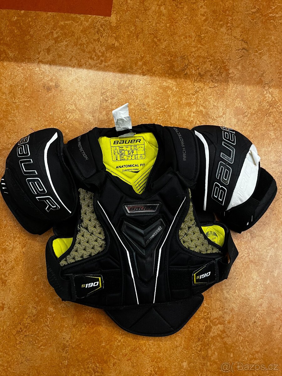 Hokejová vesta Supreme S 190 vel.sr/S