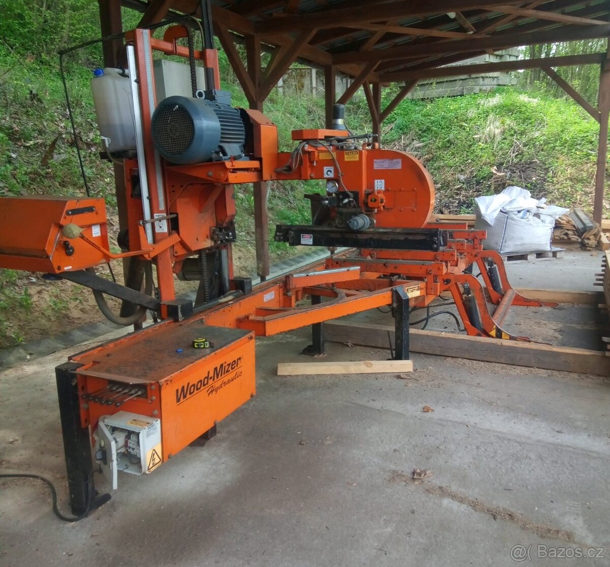 Kmenová pásová pila LT 40 Wood-Mizer, omítací pila OP-450