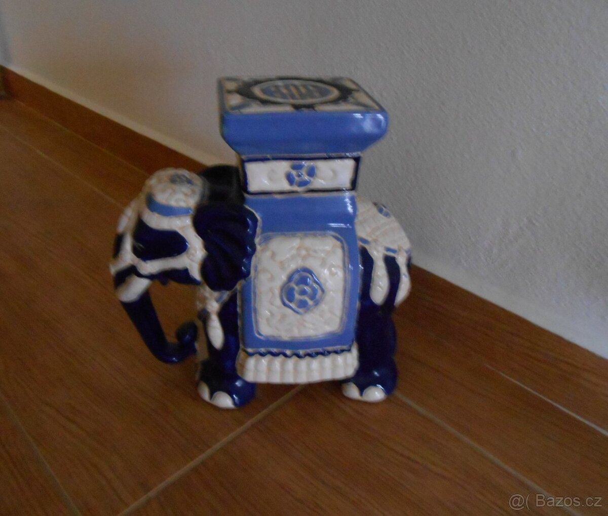 Porcelánový slon