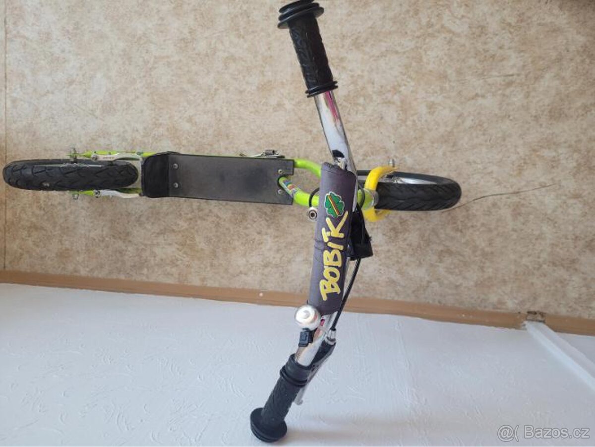 Koloběžka Yedoo Maxi Čtyřlístek Bobík, zelená