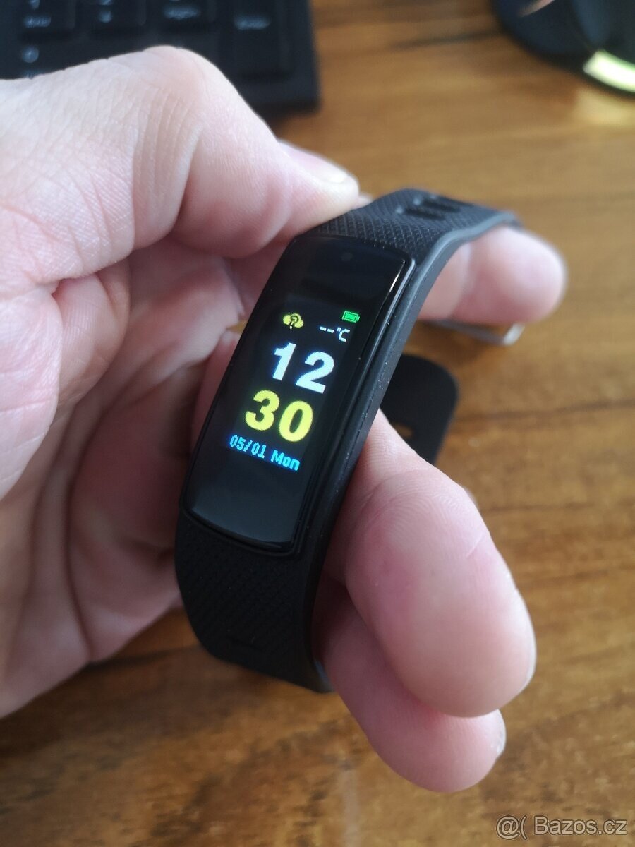 Nový UMAX U-Band 116 HR