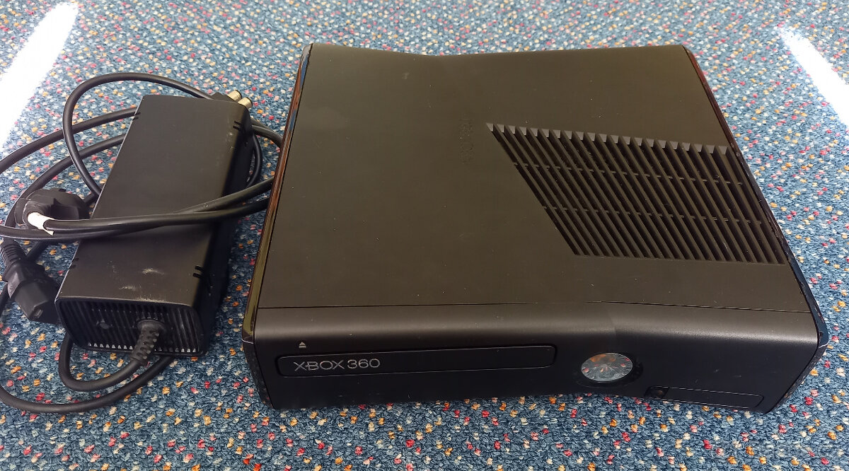 Konzole Xbox 360 S s RDoD
