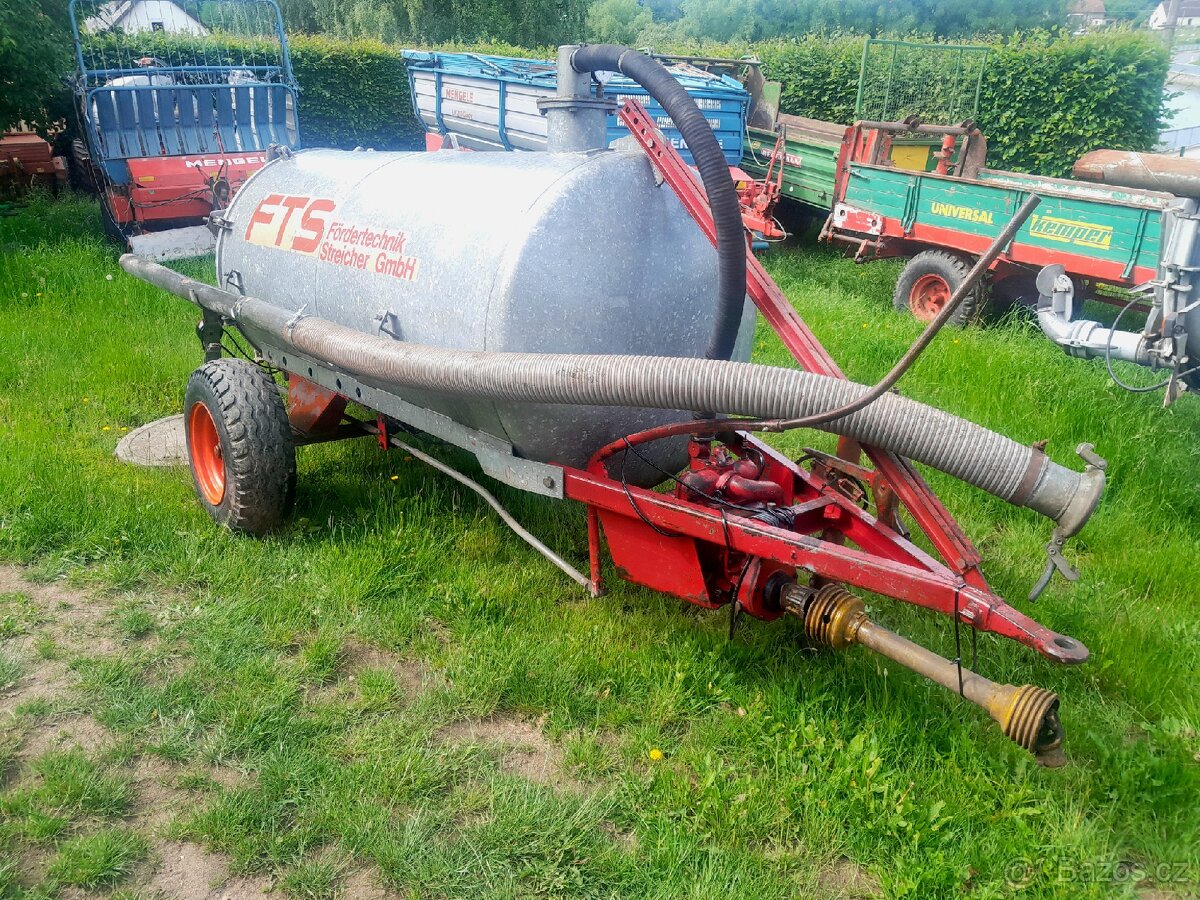 Fekál 2,4m³