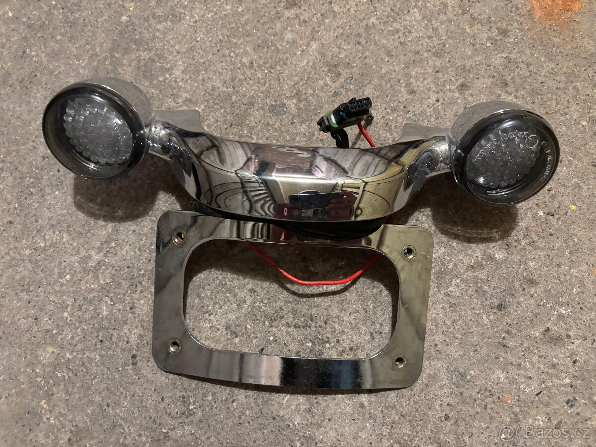 Zadní světla a blinkry 3 v 1 na Harley-Davidson Touring