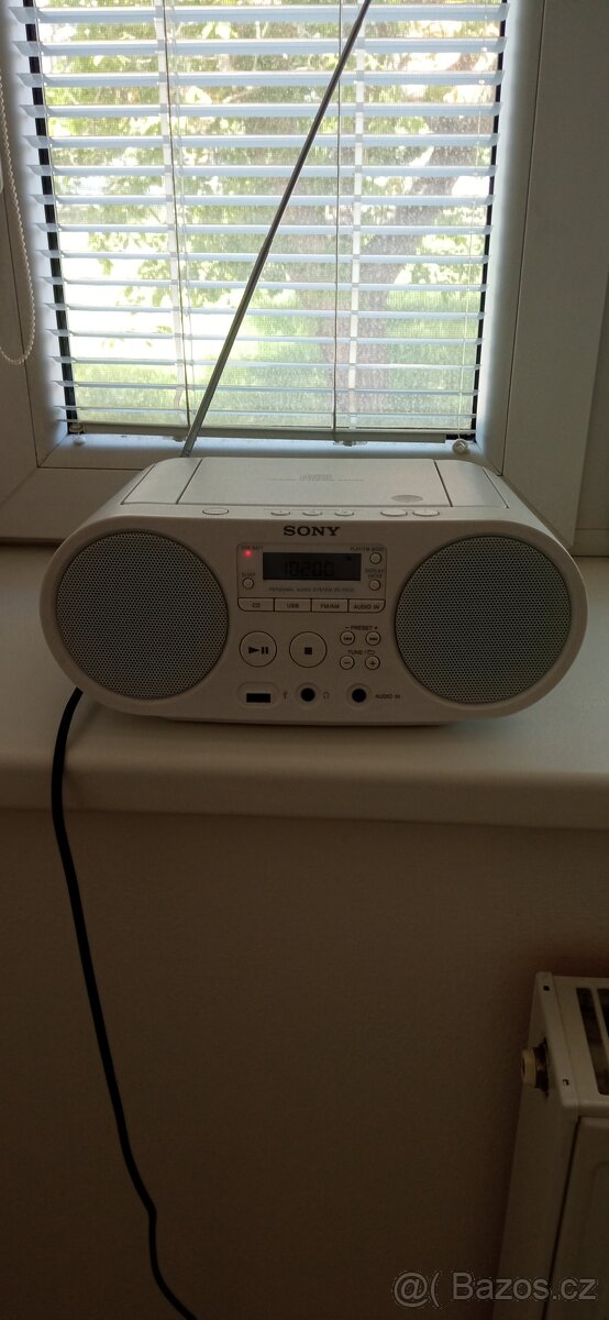 Radiomagnetofon bíly zn. SONY