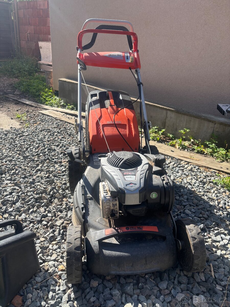 Sekačka na trávu