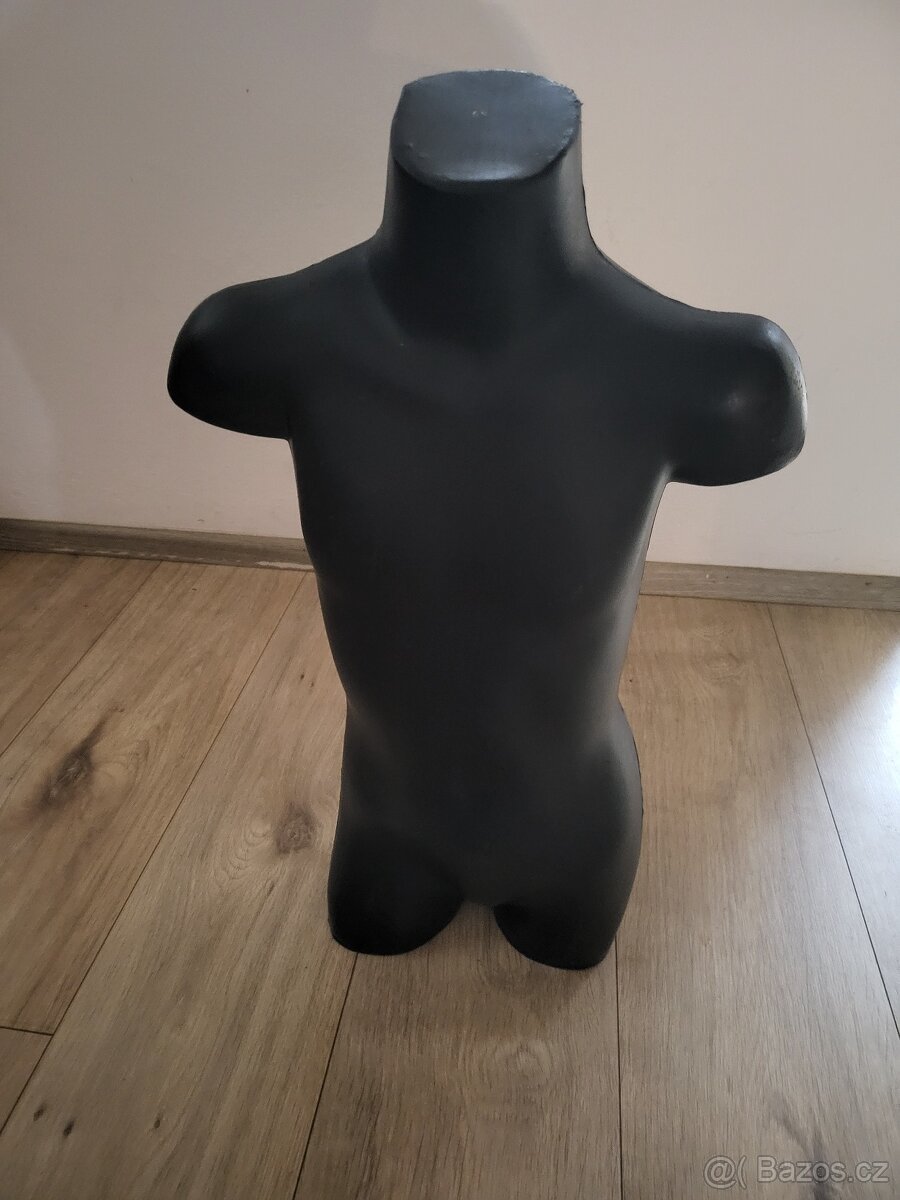 Figurína