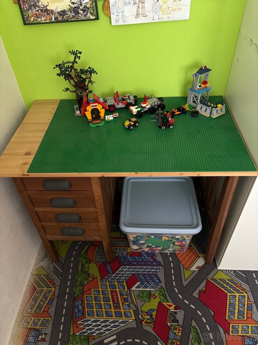 LEGO stolek