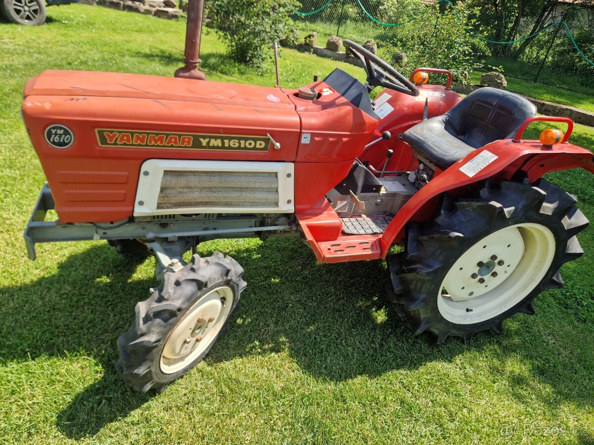 Malotraktor trakturek
