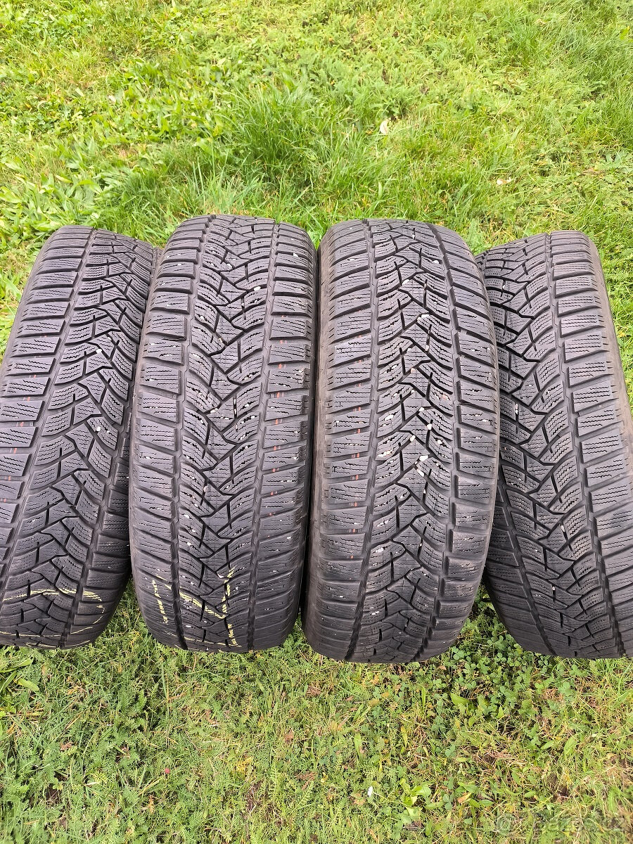4  zimní pneumatiky 205/60/16 DUNLOP