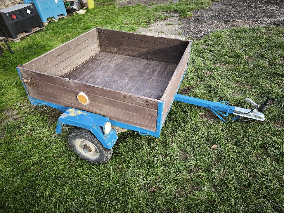 Přívěsný vozík sport jacht