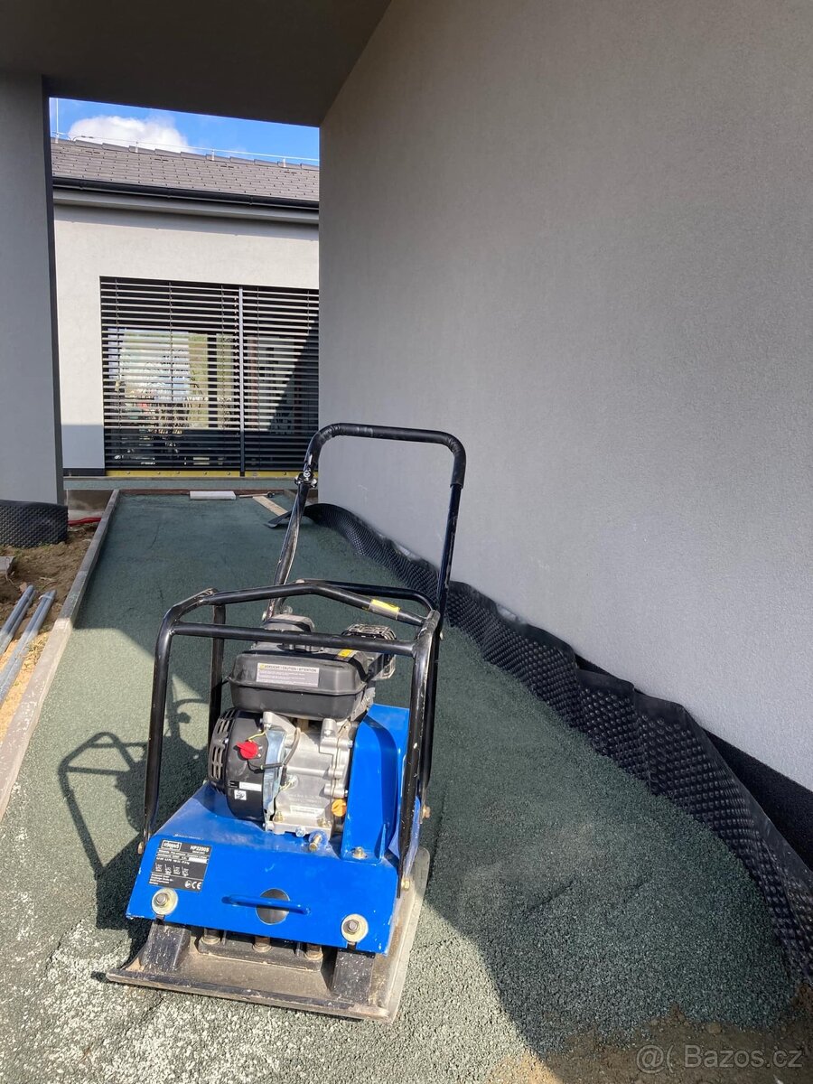 Vibrační deska - pronájem (102kg, 60kg)