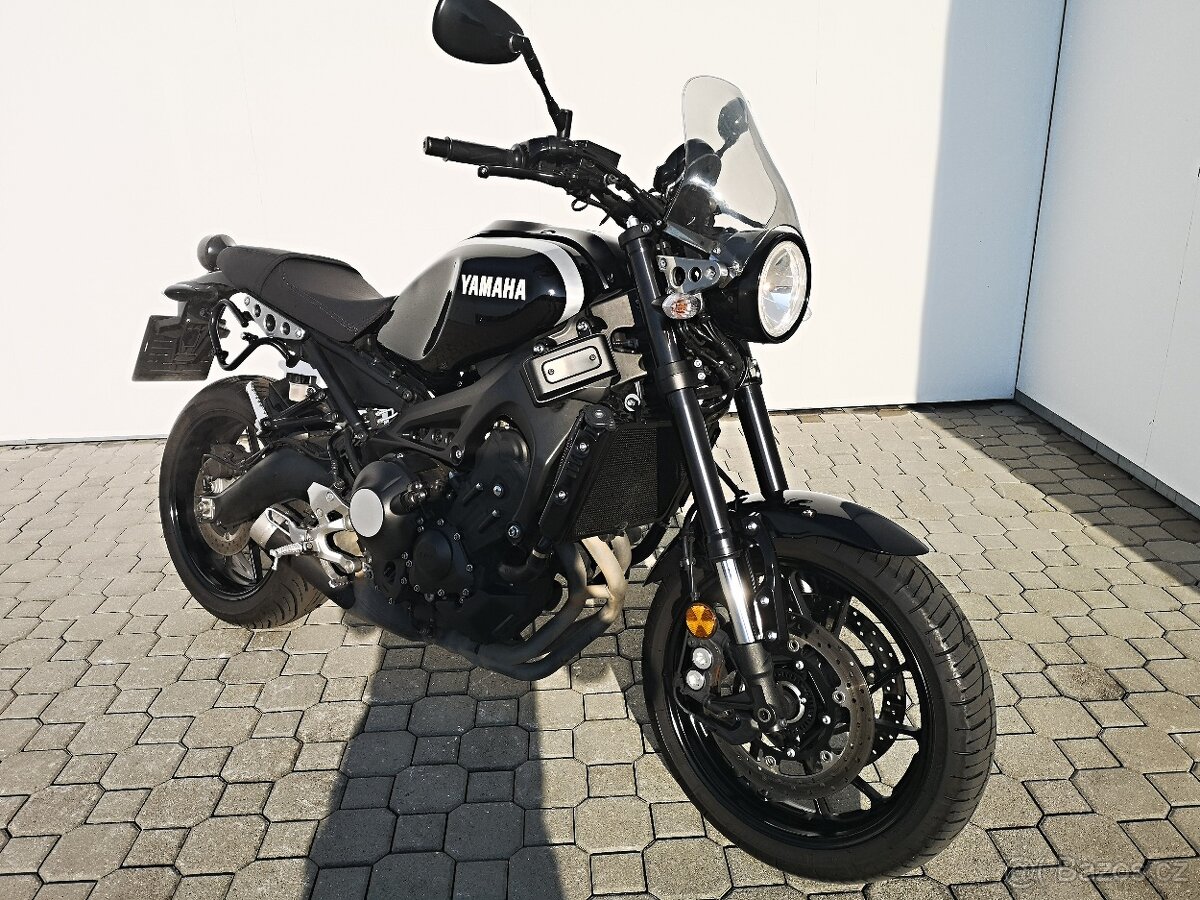 Yamaha XSR 900, r.v.2017, nové v ČR, najeto 24.041 km
