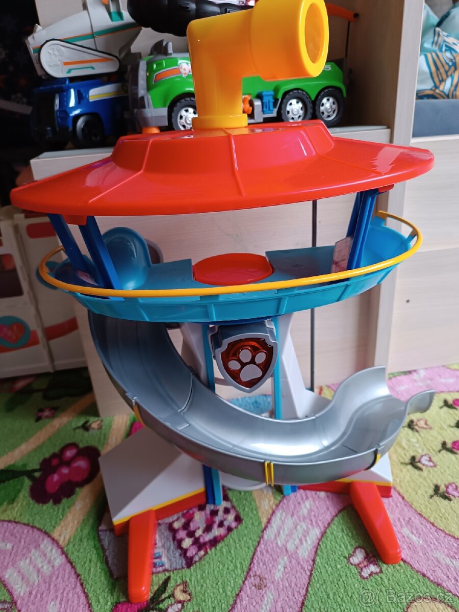 Tlapáková patrola centrála