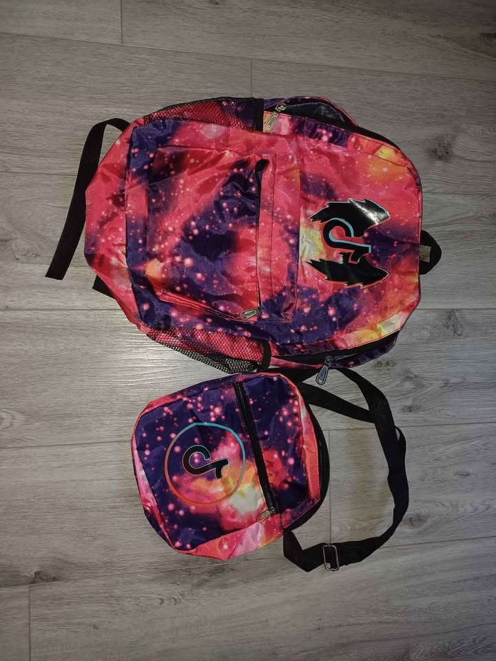 Set batohu a tašky s motivem Tik Tok