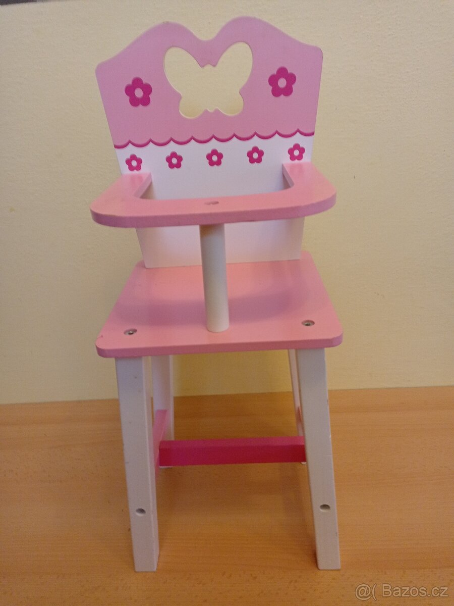 Jídelní židlička pro panenky