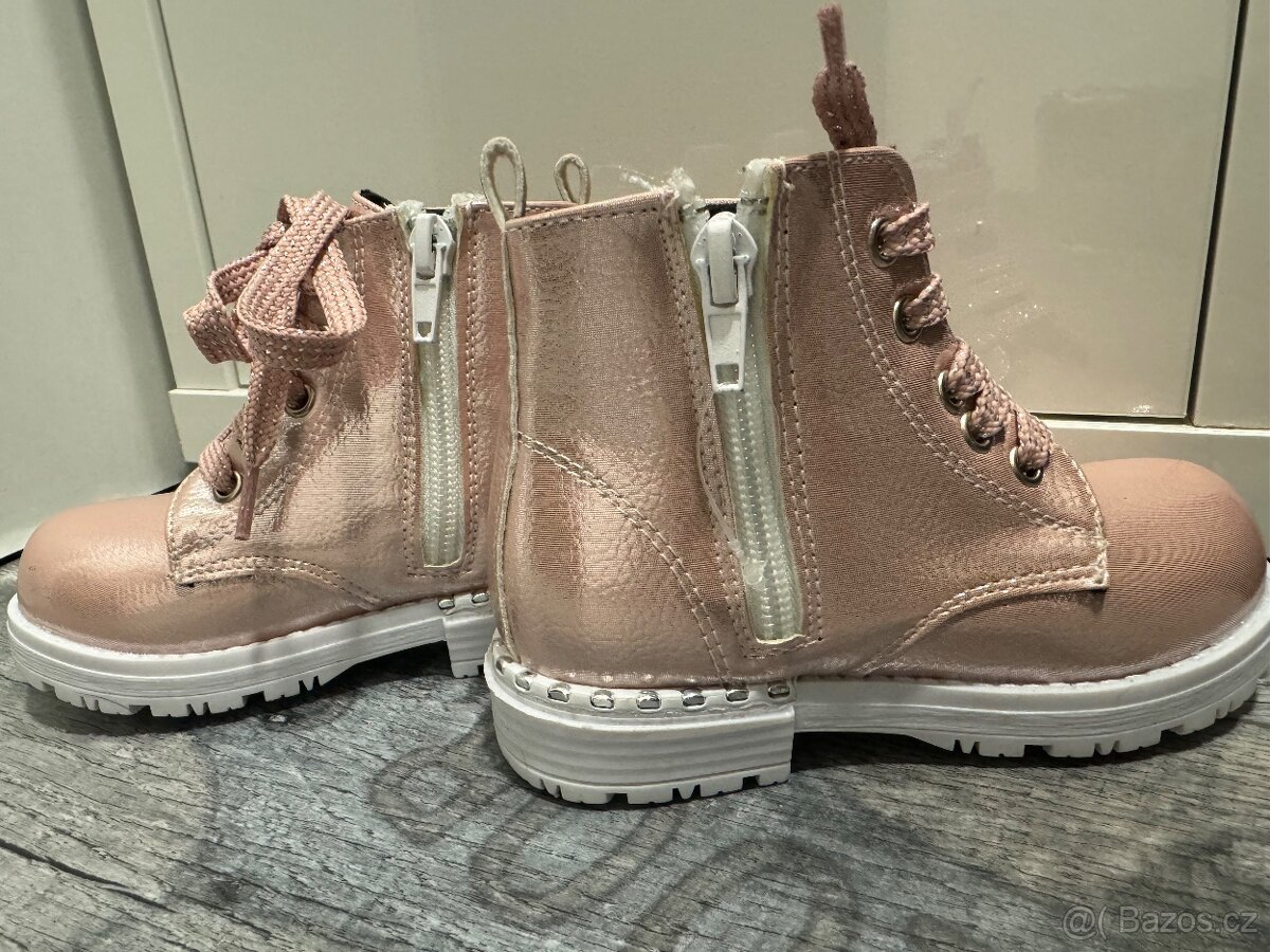 Zateplene dětské - dívčí boty vel. 23