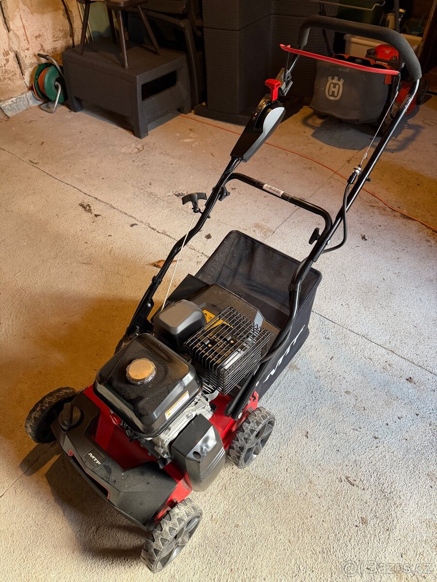 BENZINOVÝ VERTIKUTÁTOR MTF LS 40 V