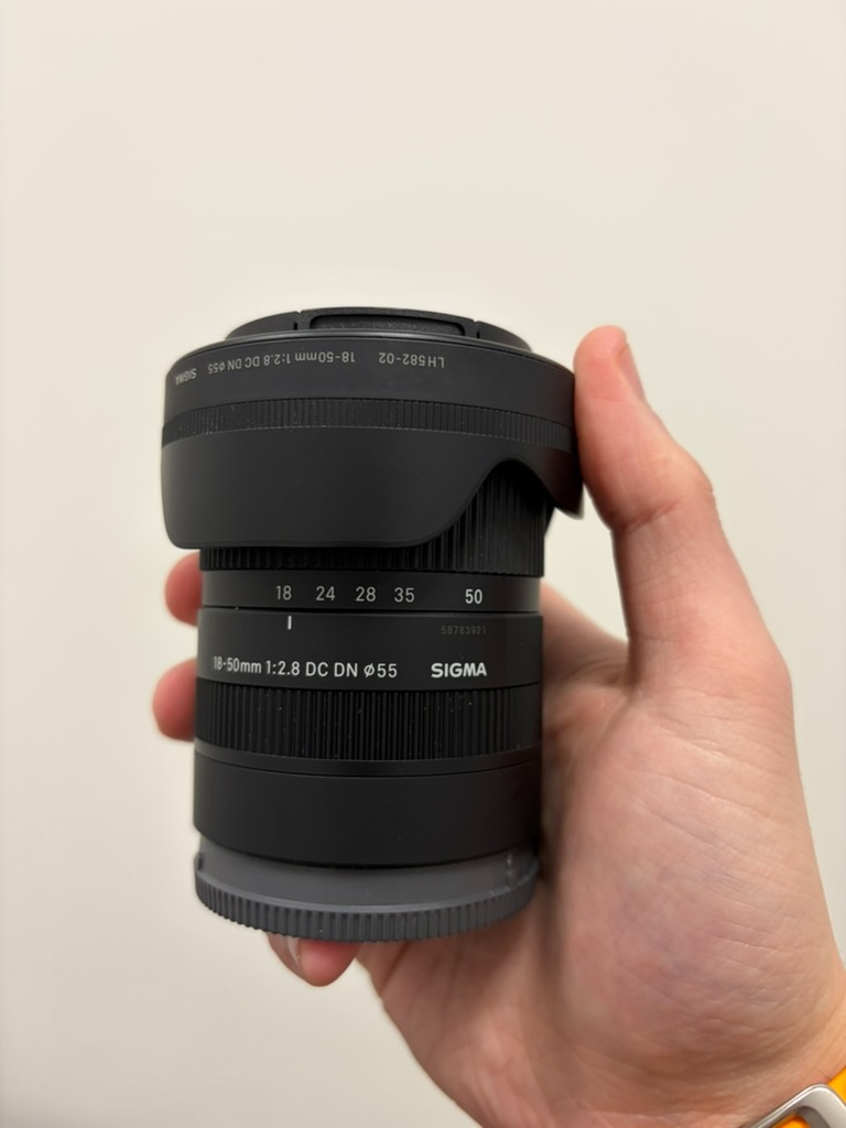 SIGMA 18-50 mm f/2.8 DC DN Sony E-mount