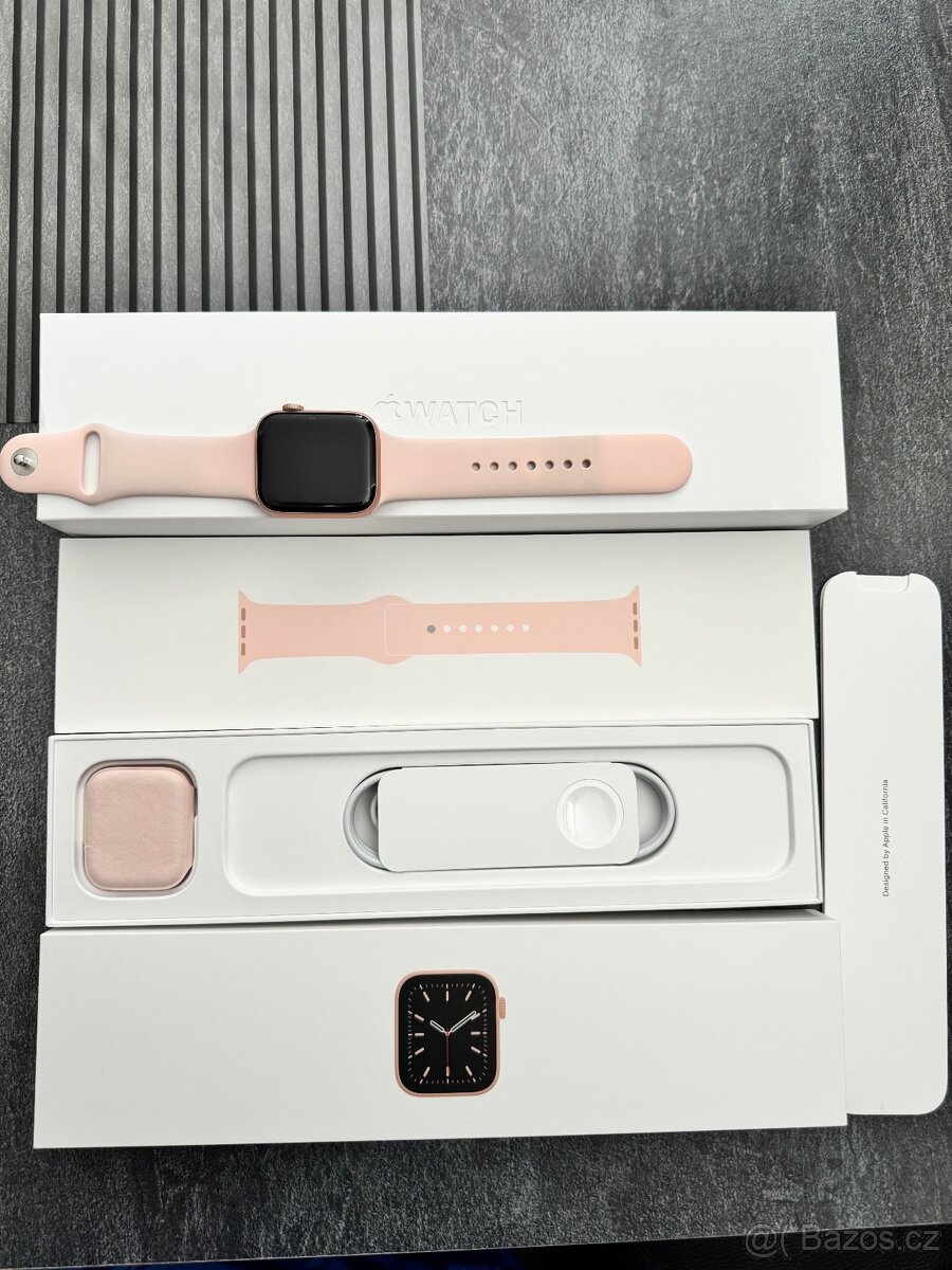 Apple Watch 6 44mm Gold