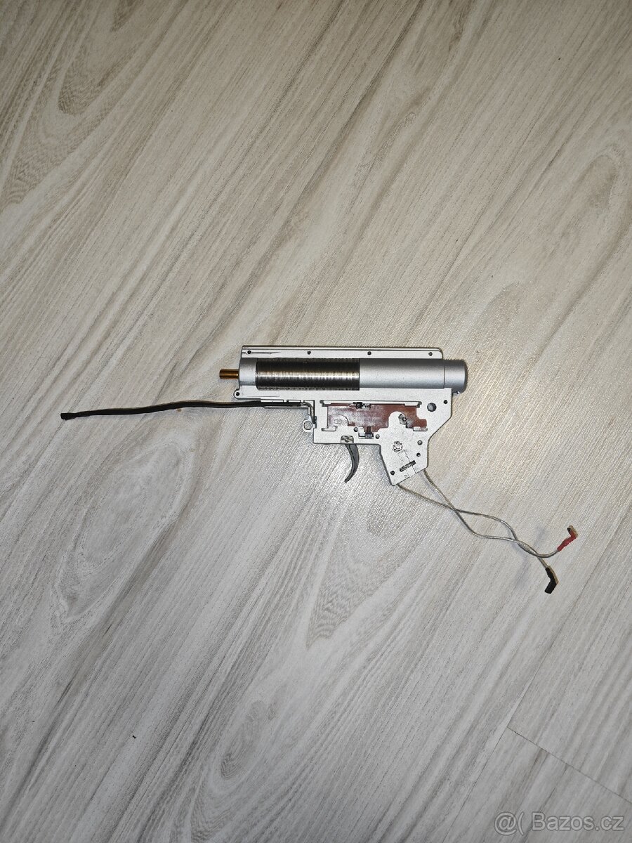 Airsoft mechabox V2 ARES