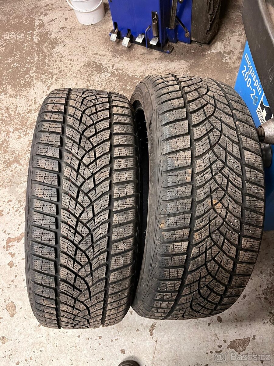 2 ks letních pneu