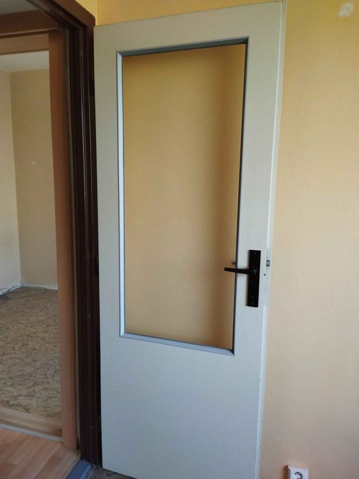 dveře pravé 70 cm prosklenné