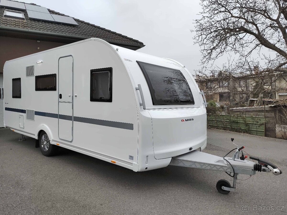 ADRIA ALTEA 552PK 2025 EL. PODLAHOVÉ TOPENÍ AGM BAT.100AH