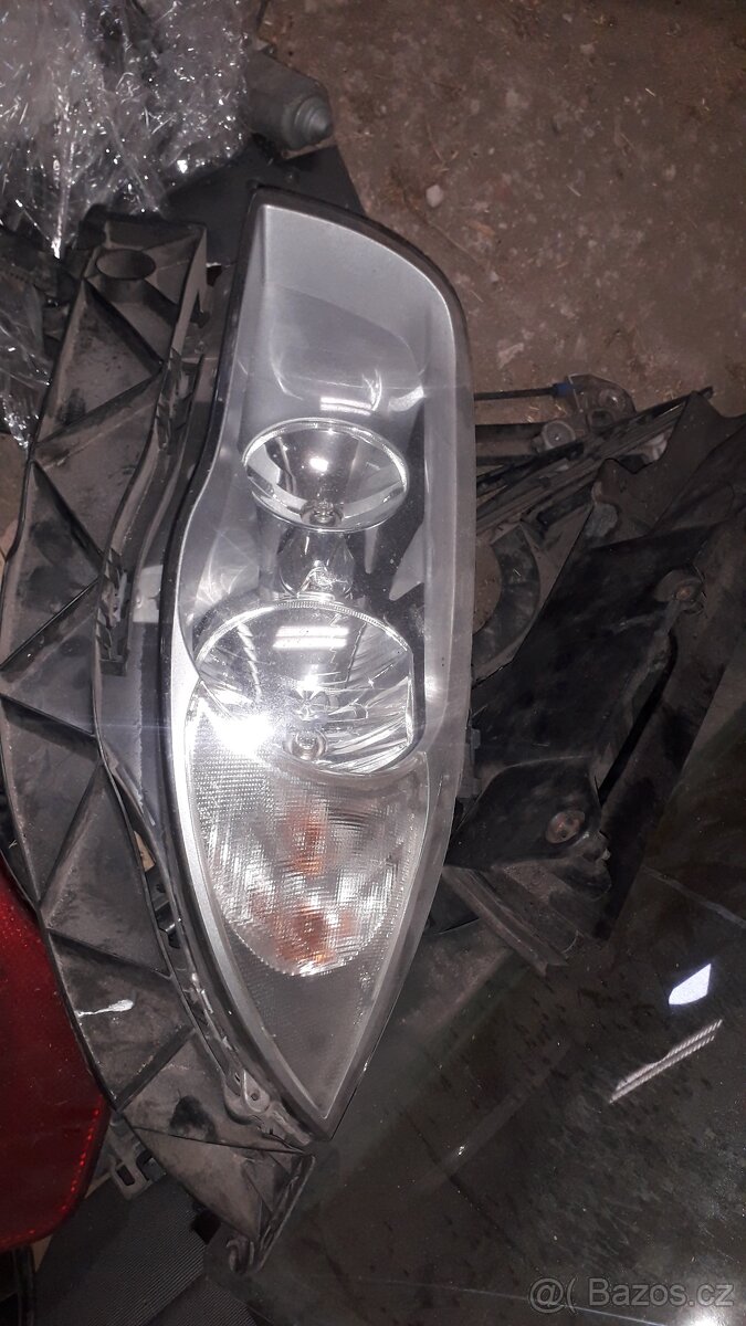 Bmw 1 e87 světla a chladičová stěna
