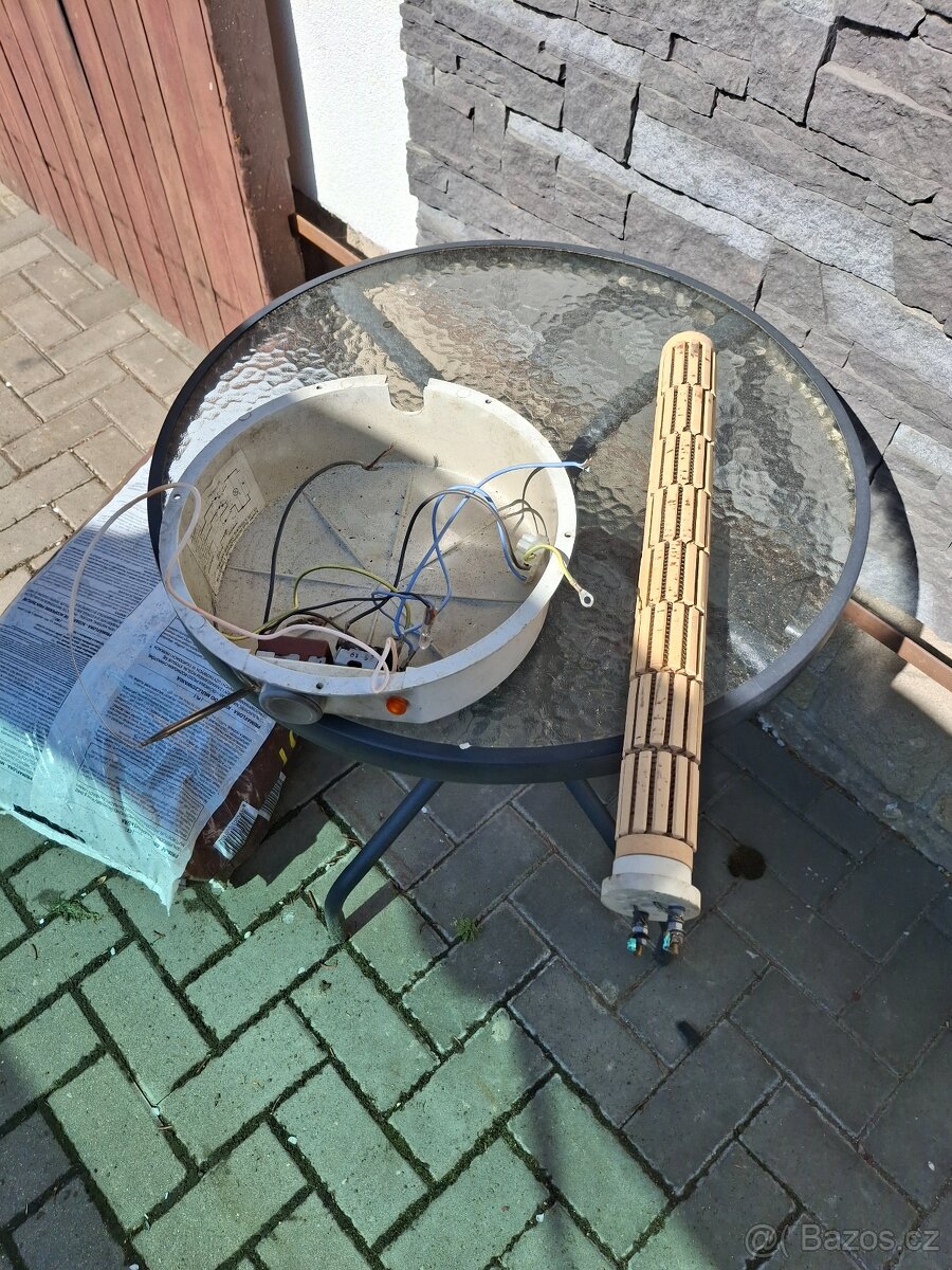 Prodám bojler 180 l 2.2 kW. Dražice