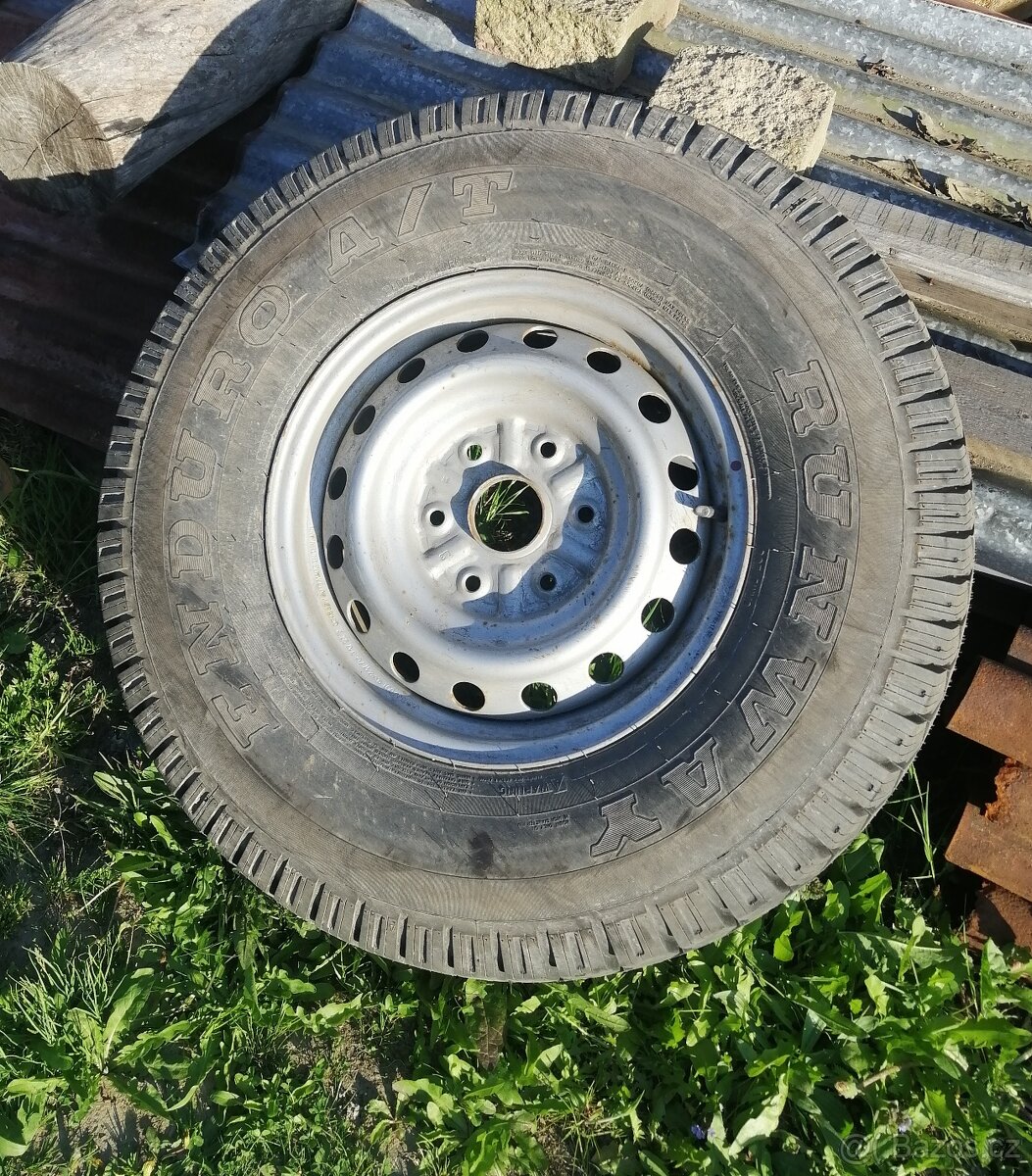 235/85 r16 rezerva mitsubishi L200