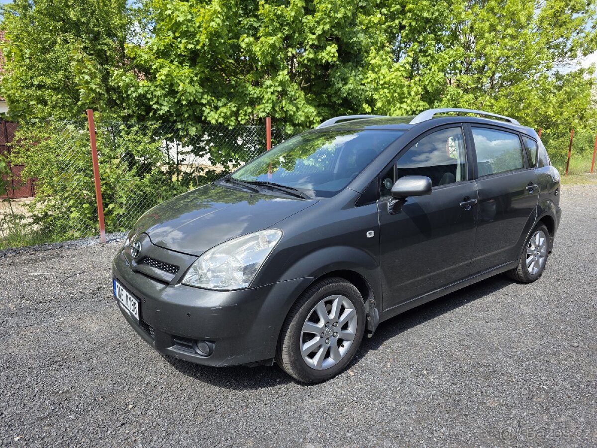 Toyota Corolla Verso 1.8, 7 mist, benzín