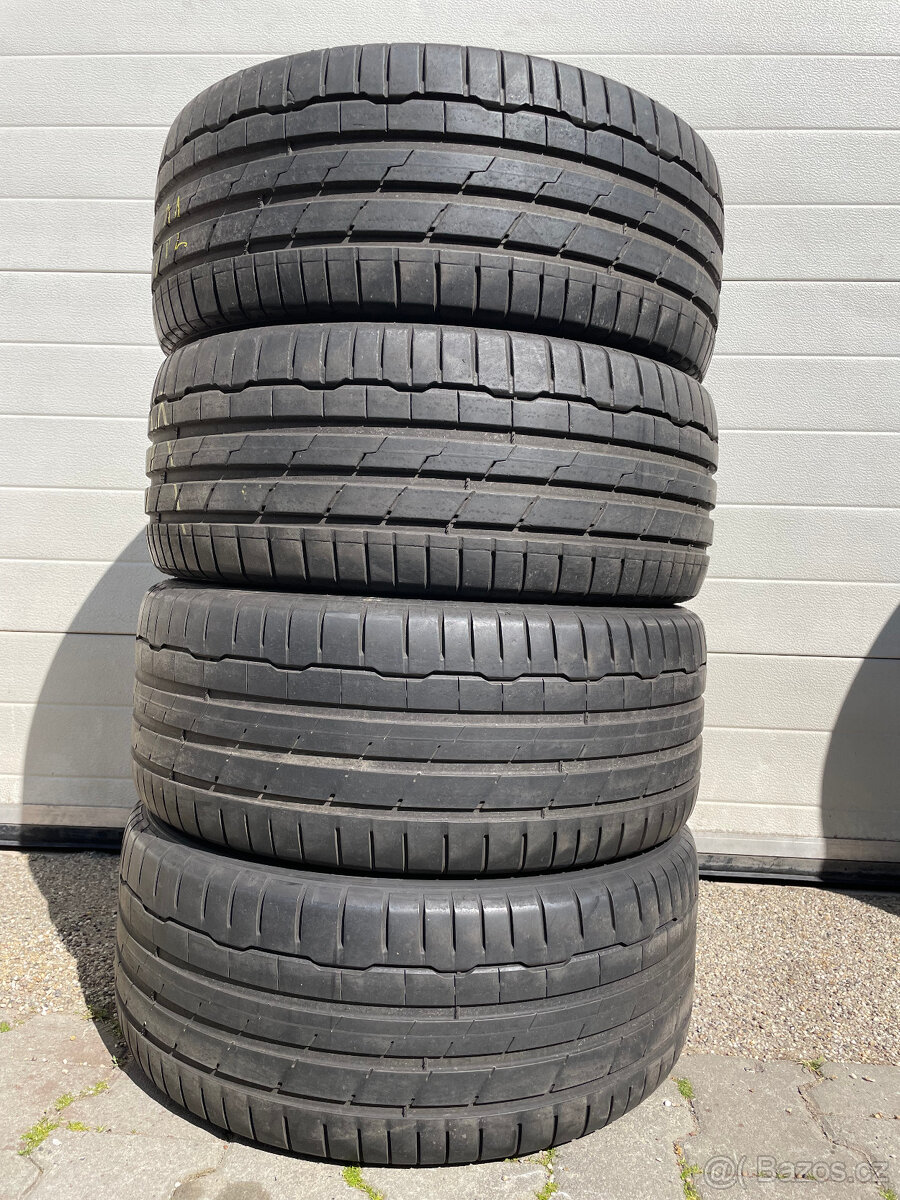 Hankook Ventus S1 EVO3 245/45 R17 4Ks letní pneumatiky