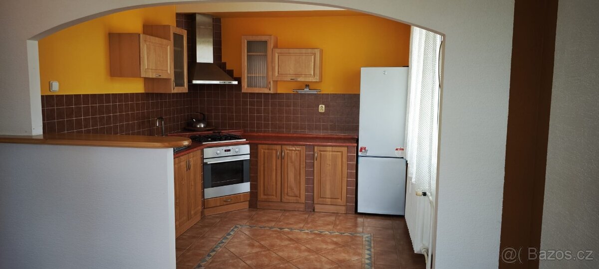 Pronájem bytu 3+1, 1.máje 1357, 756 61 Rožnov pod Radhoštěm