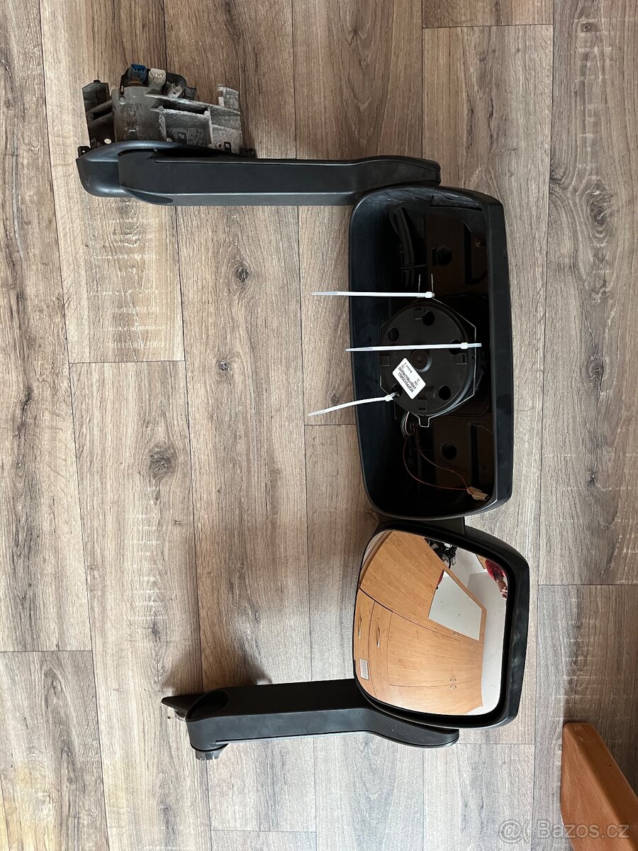 Zrcátko Iveco
