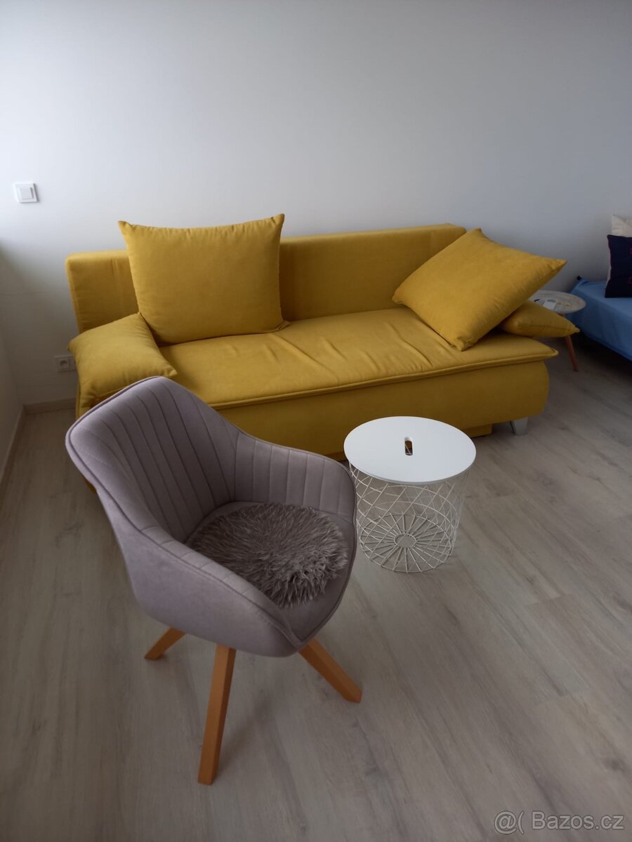Rozkládací pohovka do garsonky i na spaní