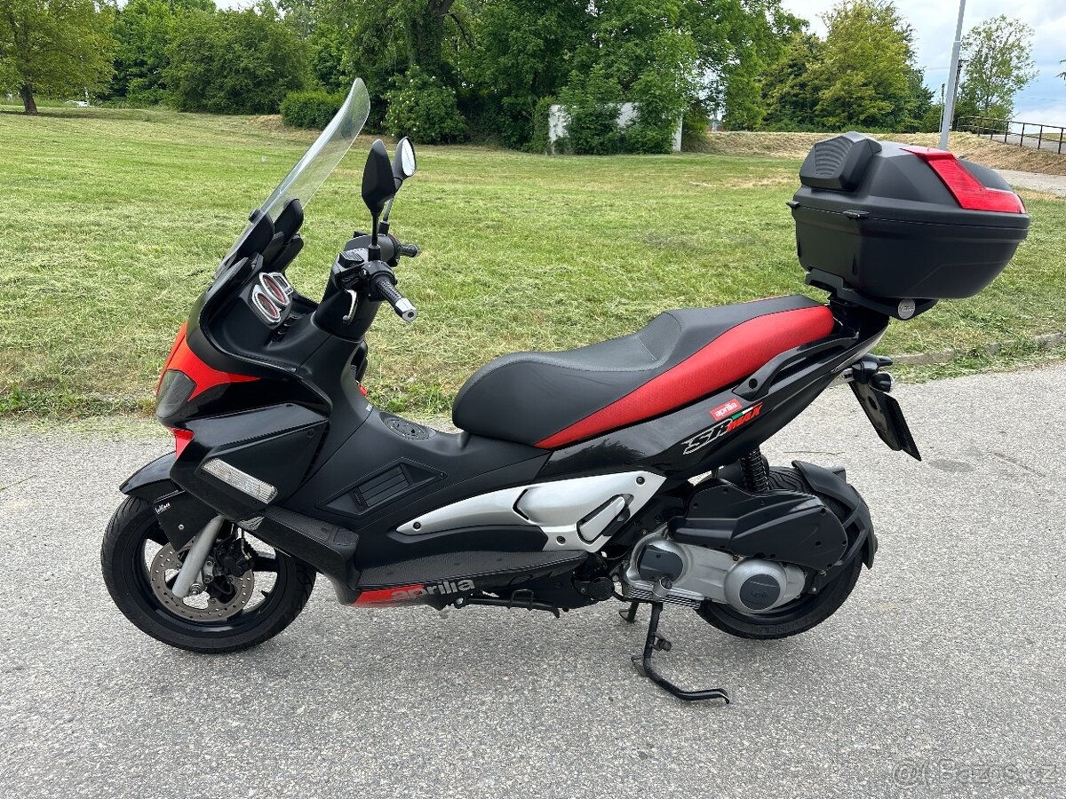 Aprilia Sr Max 300