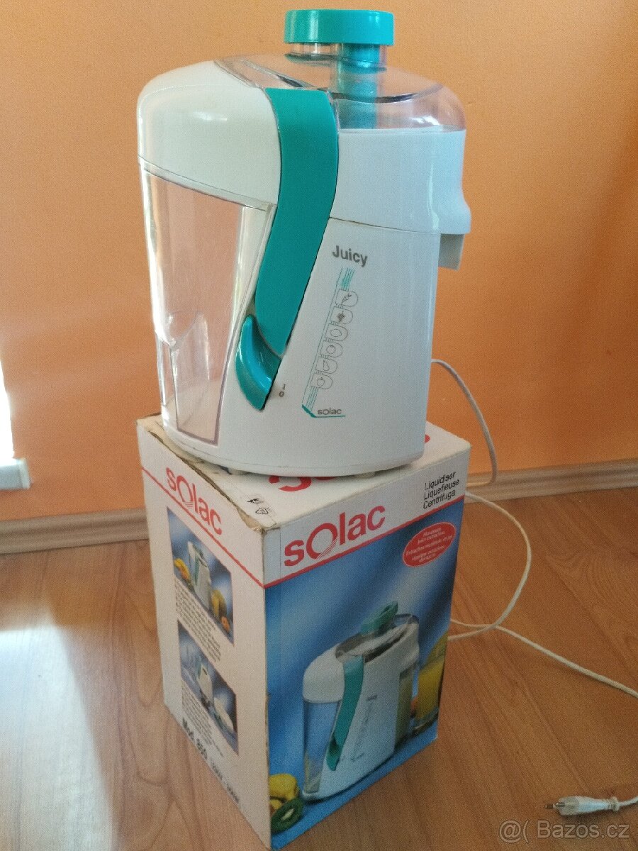 Odšťavňovač (odšťavovač) Solac
