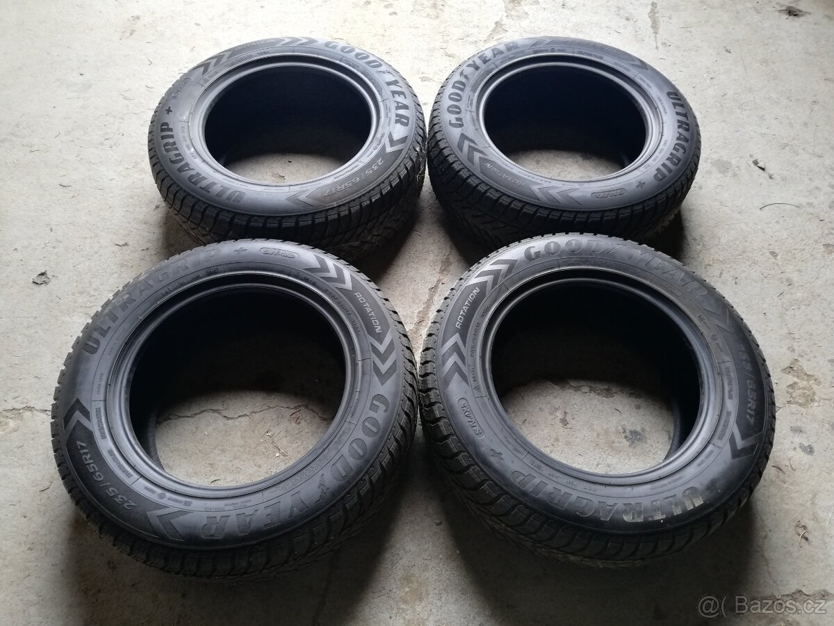pneu zimní Goodyear Ultragrip + 235/65R17 108H